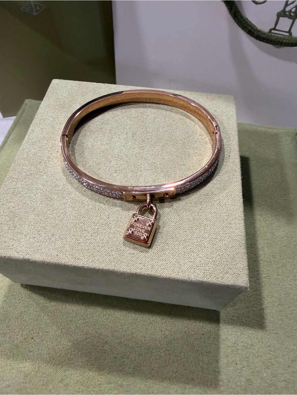 Vintage Clochette lock Bangel 18k $4,500